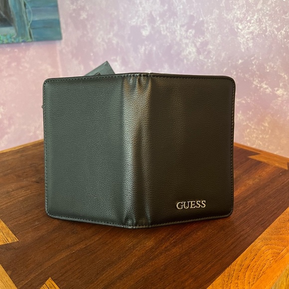 GUESS Black Pebble Leather Passport Cover - Picture 4 of 8